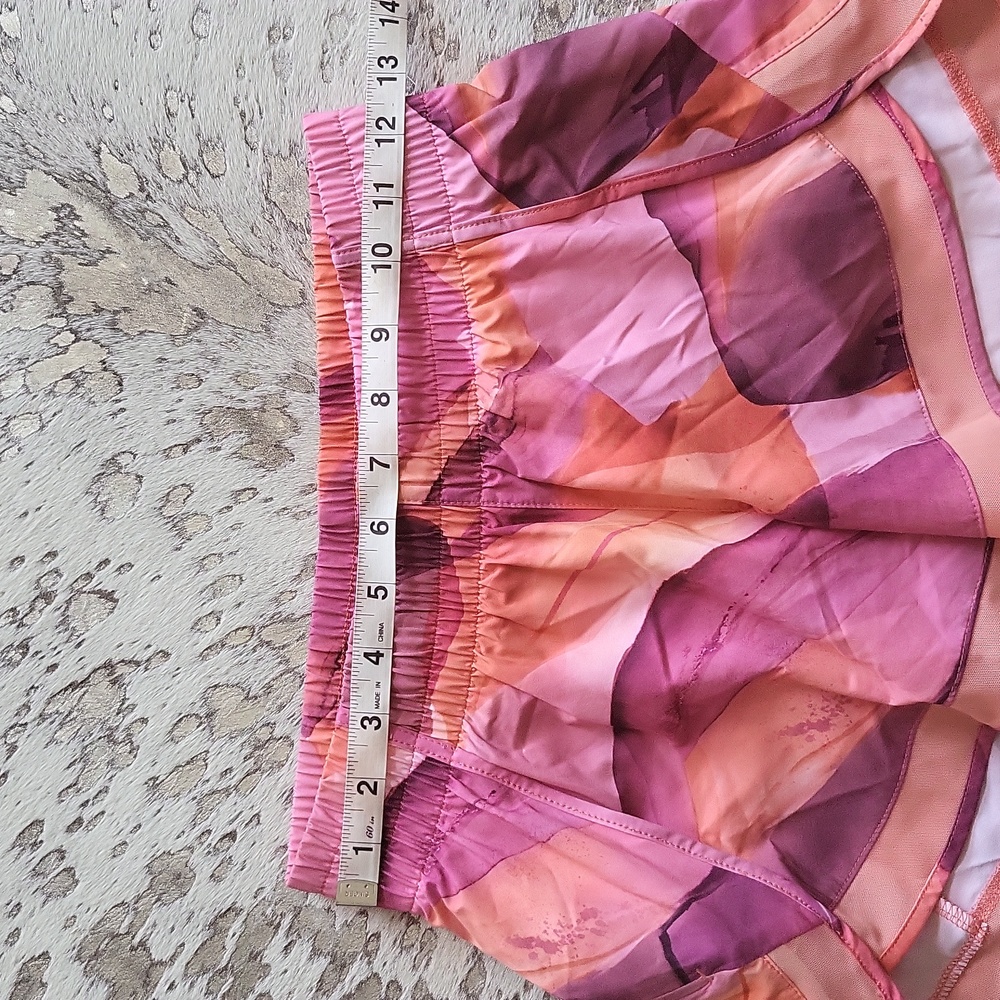 Athleta Printed Mesh Racer Run Short 4" SzXXS - Picture 3 of 7